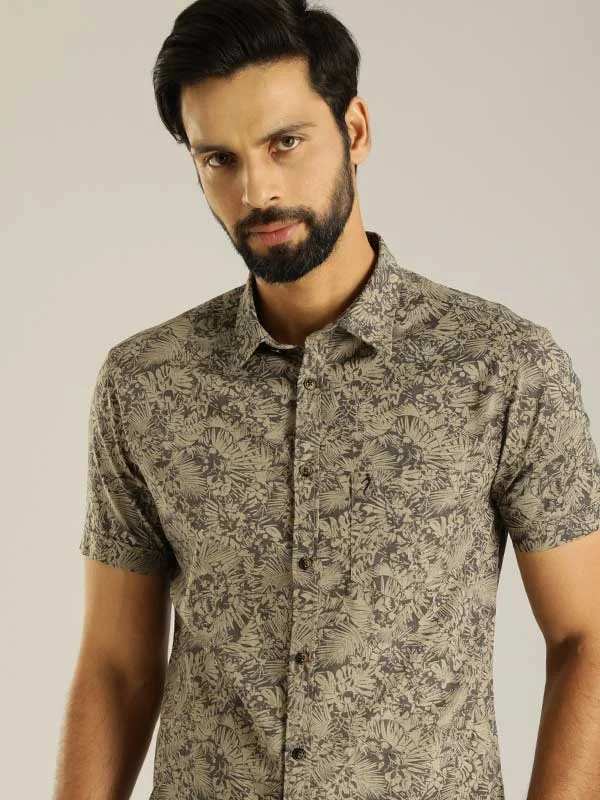 Men Printed Half Sleeve Cotton Shirt