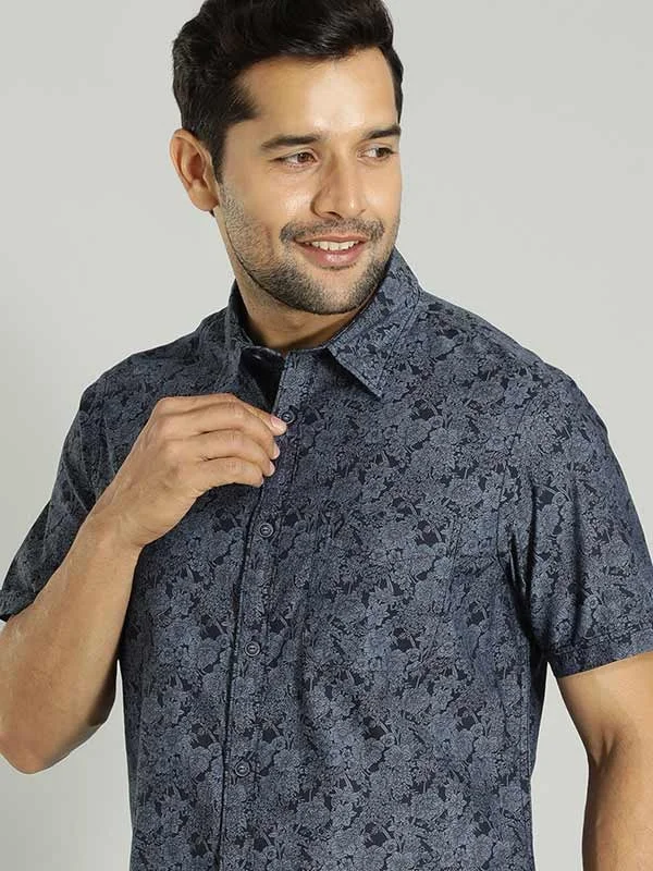 Men Printed Half Sleeve Cotton Shirt